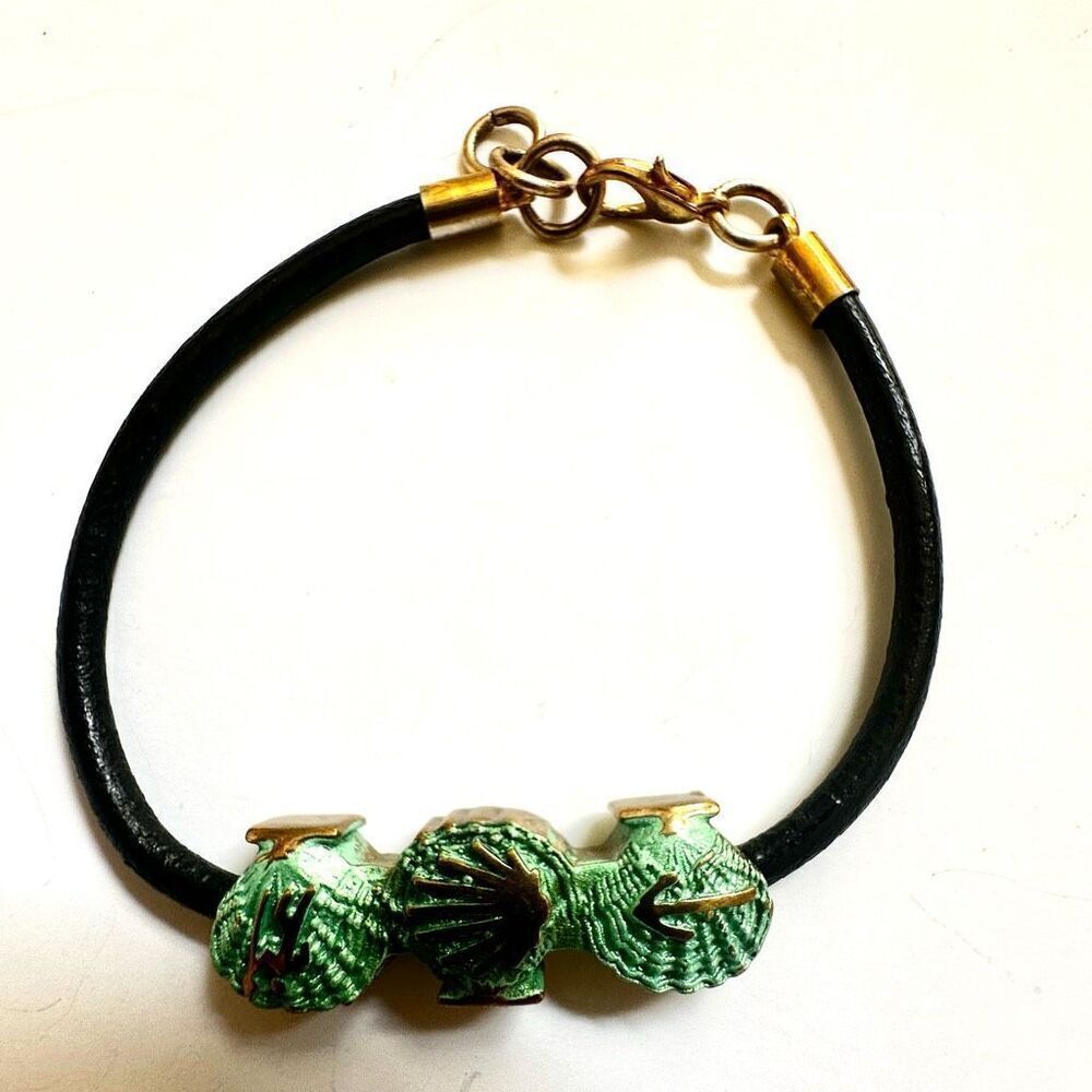 Green seashell bracelet - Picture 7 of 7